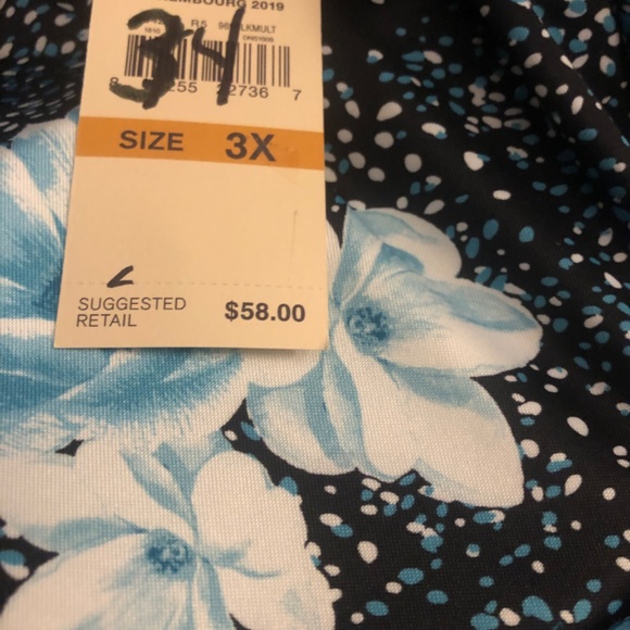 Women’s Floral Top - Picture 4 of 4